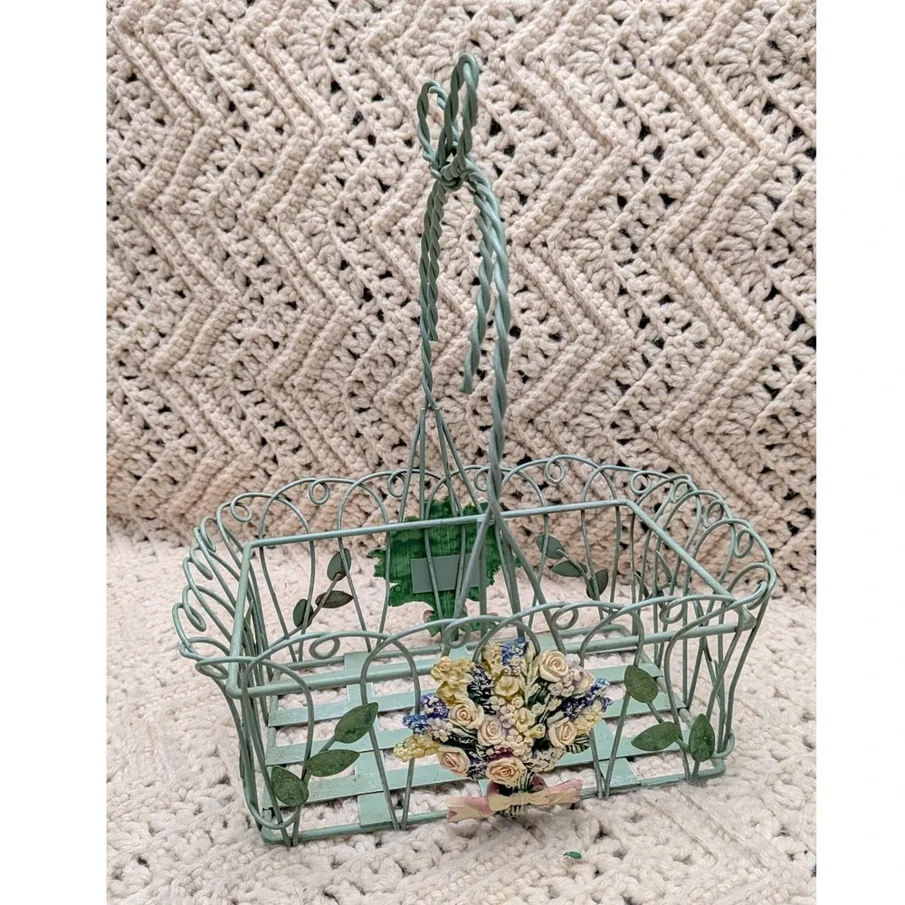 Vintage Sage Green Wire Basket Flower Bouquet Accents Twisted Bow Handle 7x5